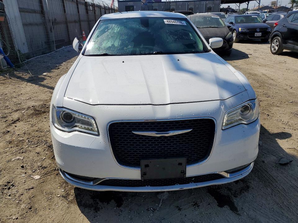 48940776 :رقم المزاد ، 2C3CCAAGXGH170611 vin ، 2016 Chrysler 300 مزاد بيع