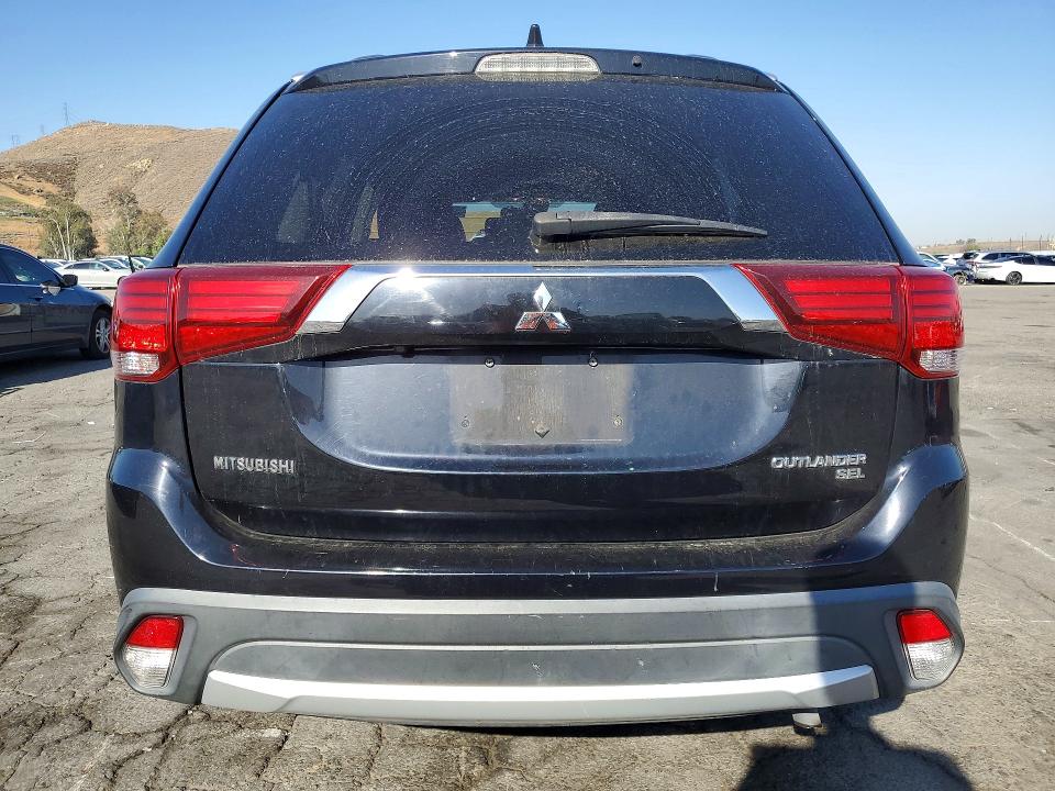 Продаж на аукціоні авто 2017 Mitsubishi Outlander, vin: JA4AD3A33HZ008243, номер лоту: 51647426
