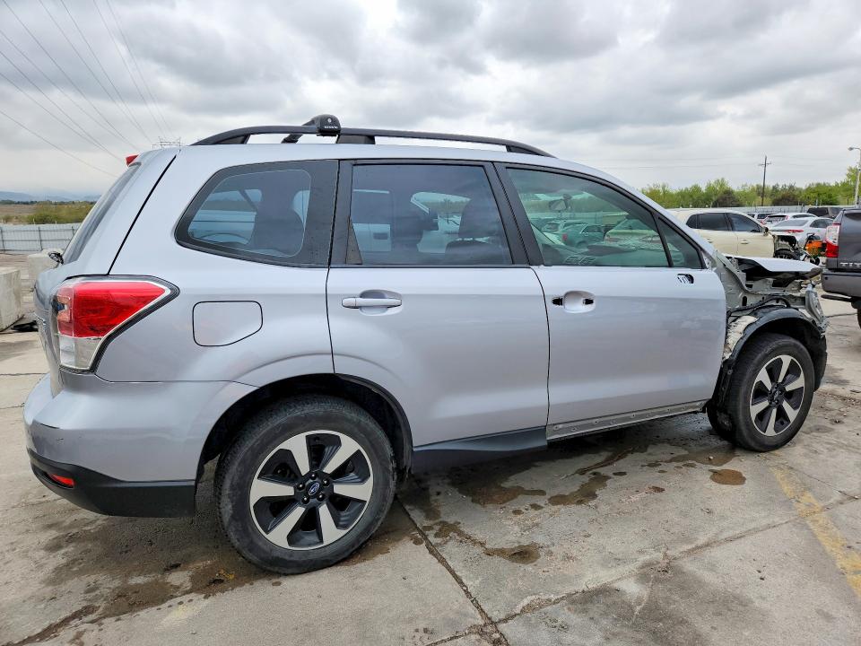 2017 Subaru Forester მანქანა იყიდება აუქციონზე, vin: JF2SJABC3HH563853, აუქციონის ნომერი: 51685396