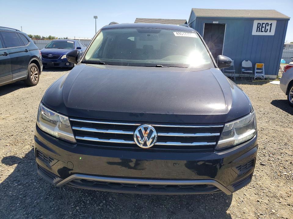 Продаж на аукціоні авто 2019 Volkswagen Tiguan, vin: 3VV0B7AX2KM079963, номер лоту: 49517726