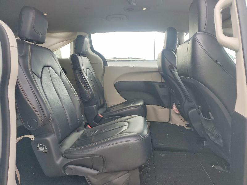 48435566 :رقم المزاد ، 2C4RC1BG9JR193710 vin ، 2018 Chrysler Pacifica مزاد بيع