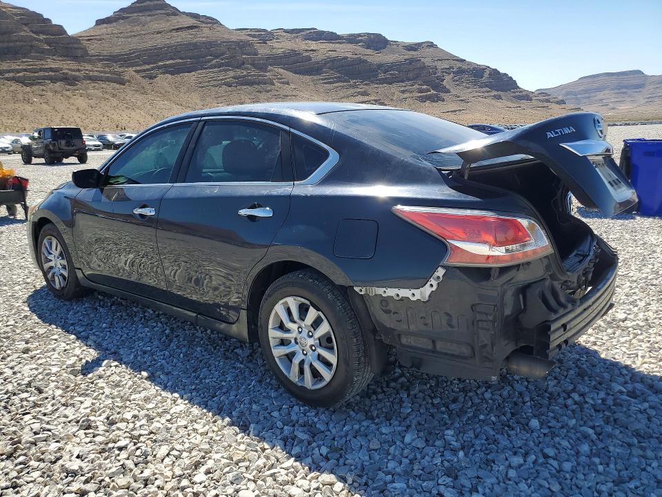 2015 Nissan Altima მანქანა იყიდება აუქციონზე, vin: 1N4AL3AP3FN325025, აუქციონის ნომერი: 48985336