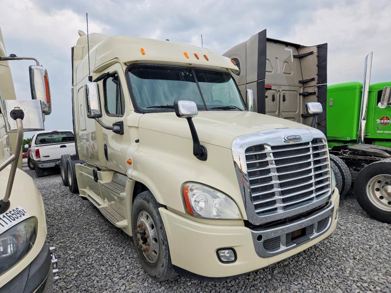 Auction sale of the 2013 Freightliner Cascadia, vin: 1FUJGLDRXDLBX8153, lot number: 51113616
