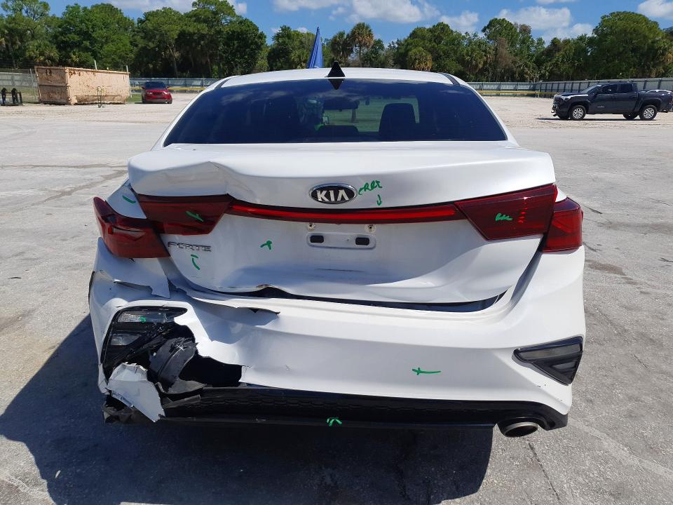 50417516 :رقم المزاد ، 3KPF24ADXME303667 vin ، 2021 Kia Forte مزاد بيع