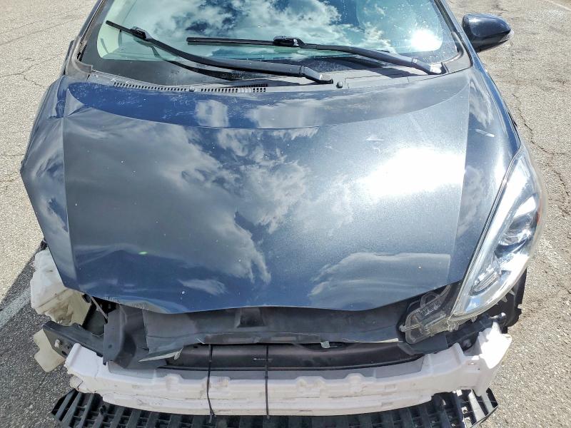 Продажа на аукционе авто 2018 Toyota Prius C, vin: JTDKDTB39J1606558, номер лота: 49394306
