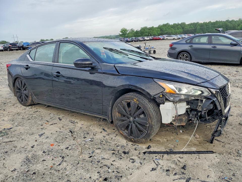 51904456 :رقم المزاد ، 1N4BL4CV2NN393546 vin ، 2022 Nissan Altima مزاد بيع