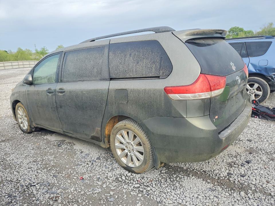 48641726 :رقم المزاد ، 5TDJK3DC2BS006046 vin ، 2011 Toyota Sienna مزاد بيع