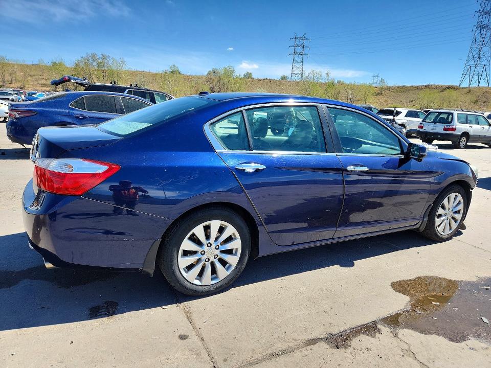 2015 Honda Accord მანქანა იყიდება აუქციონზე, vin: 1HGCR2F81FA252422, აუქციონის ნომერი: 50532666