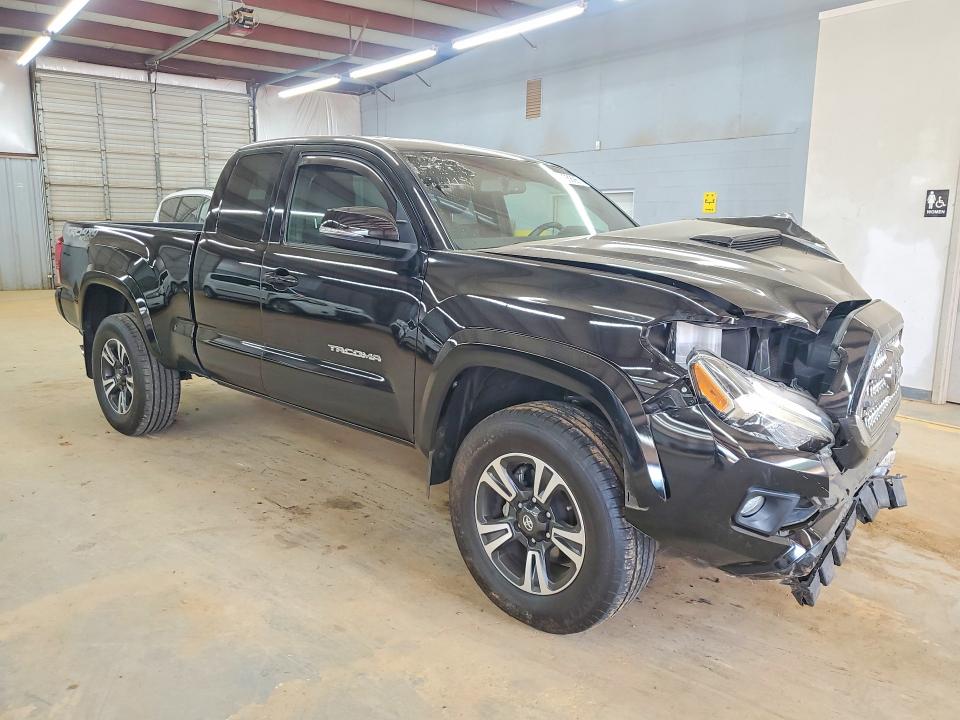 Aukcja sprzedaży 2017 Toyota Tacoma, vin: 5TFSZ5AN4HX105987, numer aukcji: 48328896
