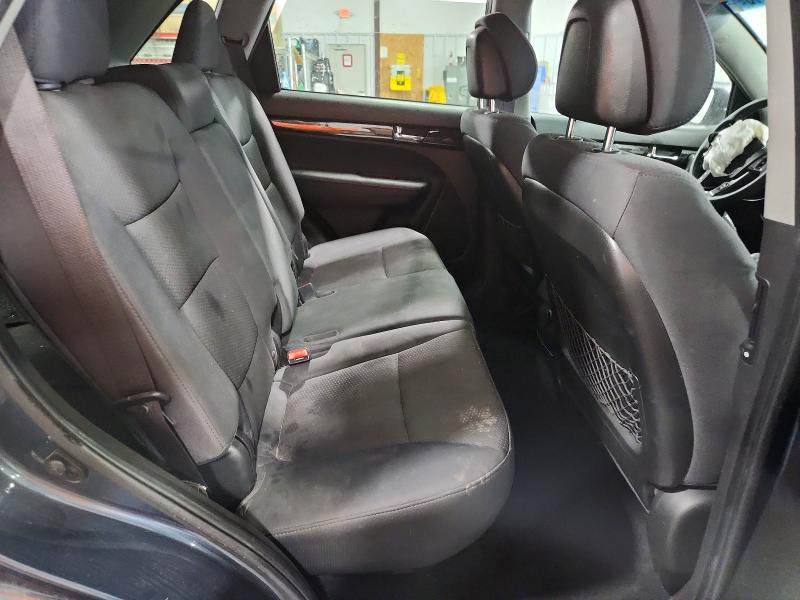 49915916 :رقم المزاد ، 5XYKT4A18BG168982 vin ، 2011 Kia Sorento مزاد بيع
