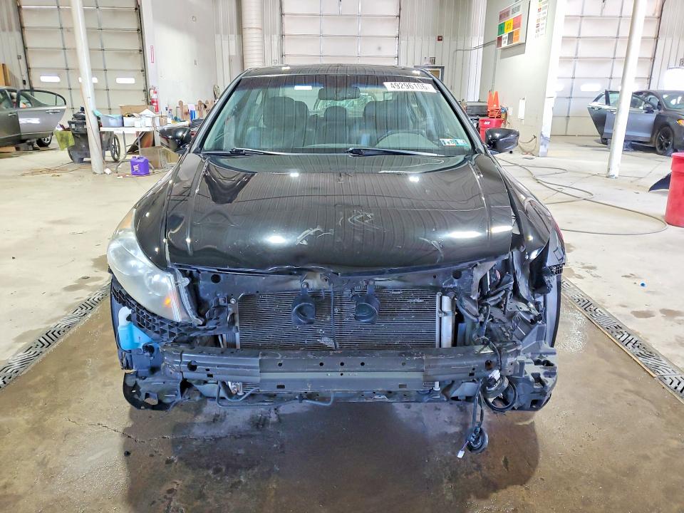 49296106 :رقم المزاد ، 1HGCP2F86CA052556 vin ، 2012 Honda Accord مزاد بيع