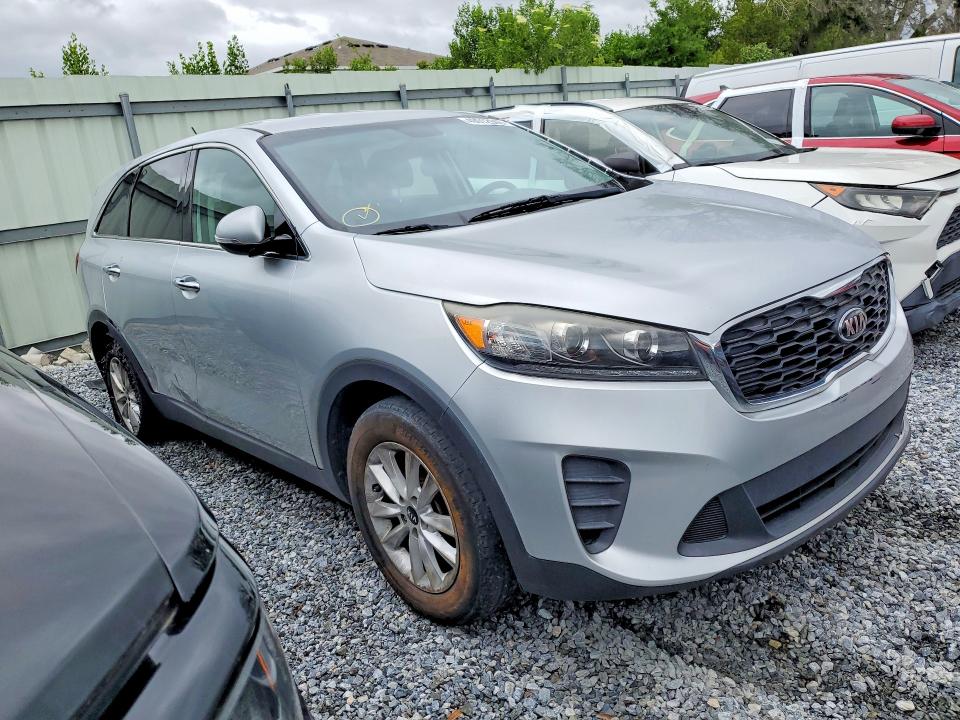 49012946 :رقم المزاد ، 5XYPG4A54KG558765 vin ، 2019 Kia Sorento مزاد بيع