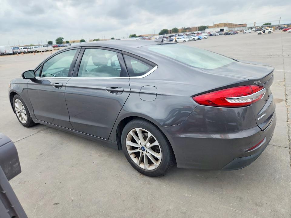 50516136 :رقم المزاد ، 3FA6P0HD2KR136426 vin ، 2019 Ford Fusion مزاد بيع