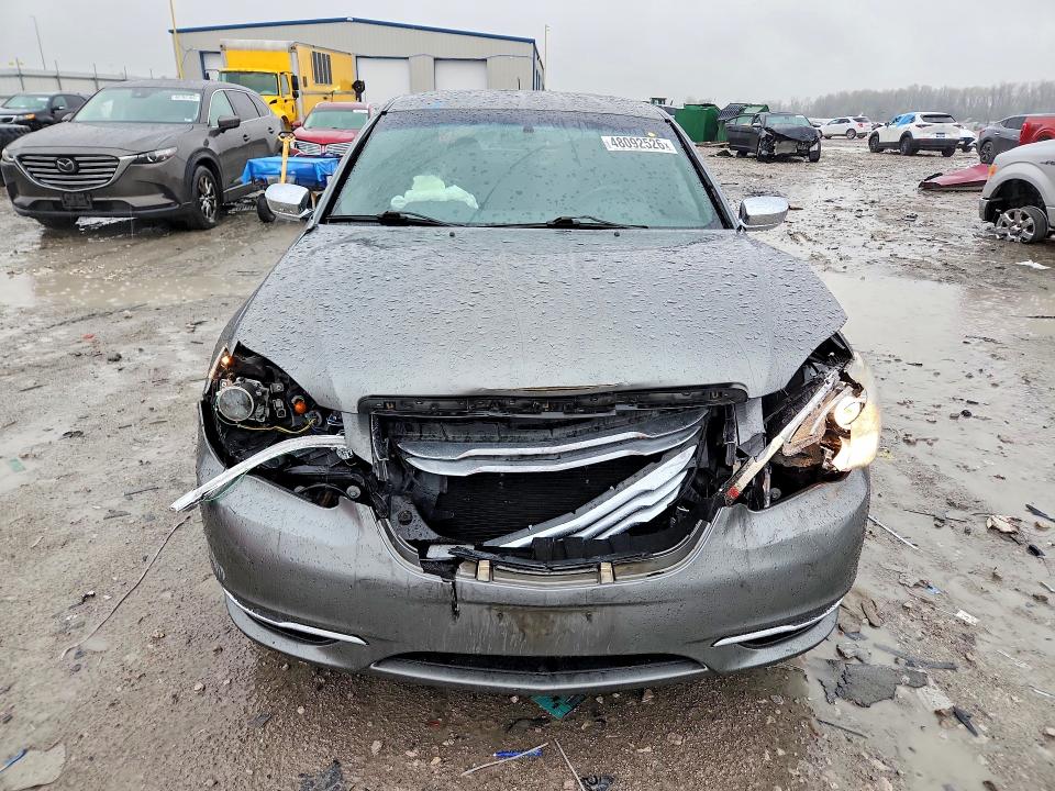 Продажа на аукционе авто 2013 Chrysler 200, vin: 1C3CCBCG9DN522616, номер лота: 48092526