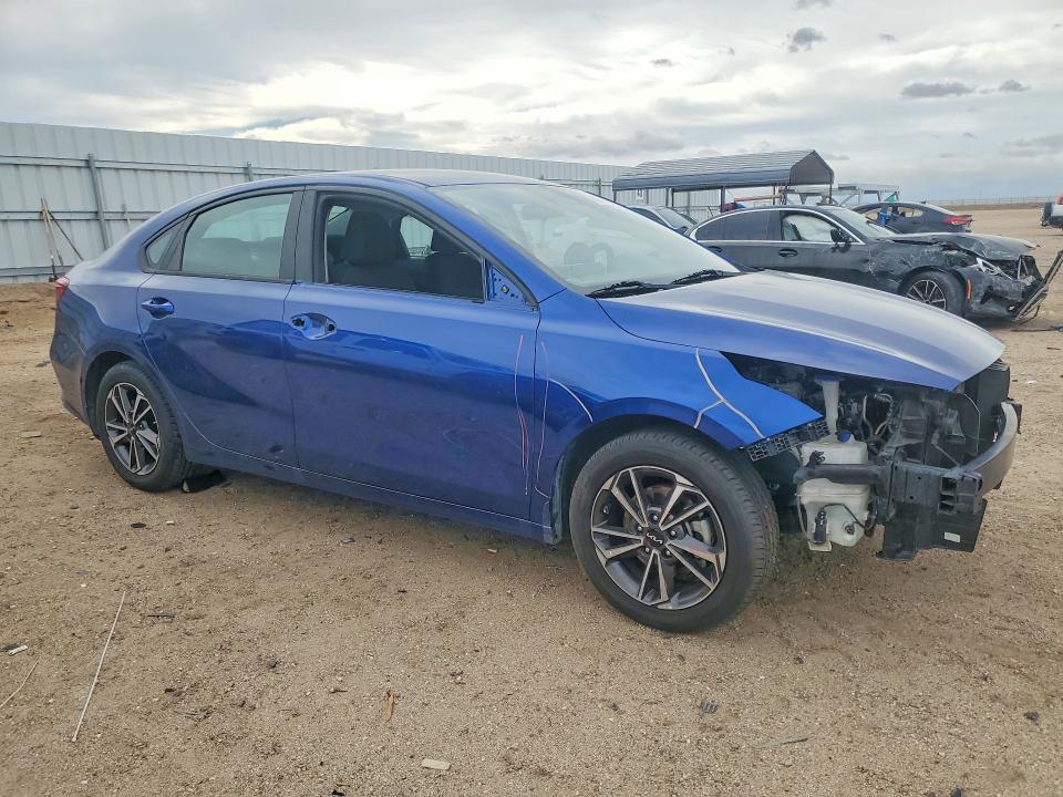 48001886 :رقم المزاد ، 3KPF24AD2NE497466 vin ، 2022 Kia Forte مزاد بيع