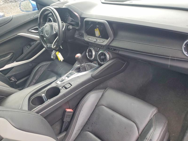 51350546 :رقم المزاد ، 1G1FG1R77H0104677 vin ، 2017 Chevrolet Camaro مزاد بيع