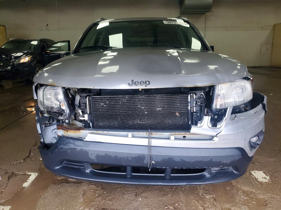 2015 Jeep Compass მანქანა იყიდება აუქციონზე, vin: 1C4NJCEA4FD198718, აუქციონის ნომერი: 50253626