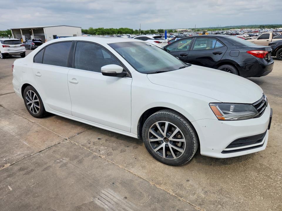 50177866 :رقم المزاد ، 3VWDB7AJ7HM308316 vin ، 2017 Volkswagen Jetta مزاد بيع