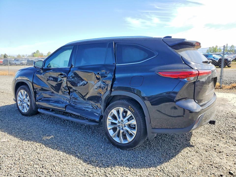 Продажа на аукционе авто 2023 Toyota Highlander Hybrid, vin: 5TDXBRCH5PS578035, номер лота: 49055766