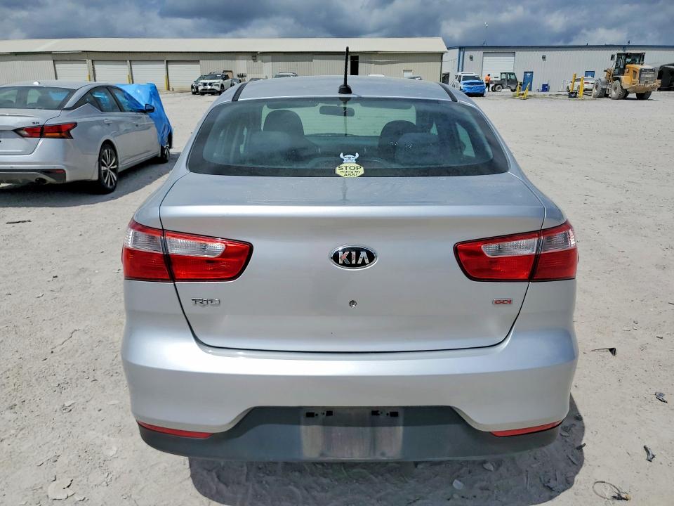 48318916 :رقم المزاد ، KNADM4A36H6051577 vin ، 2017 Kia Rio مزاد بيع