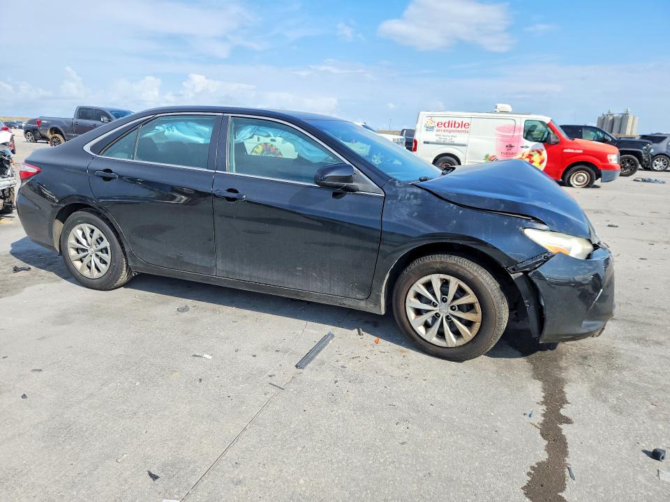 48017416 :رقم المزاد ، 4T1BF1FK5GU133972 vin ، 2016 Toyota Camry مزاد بيع