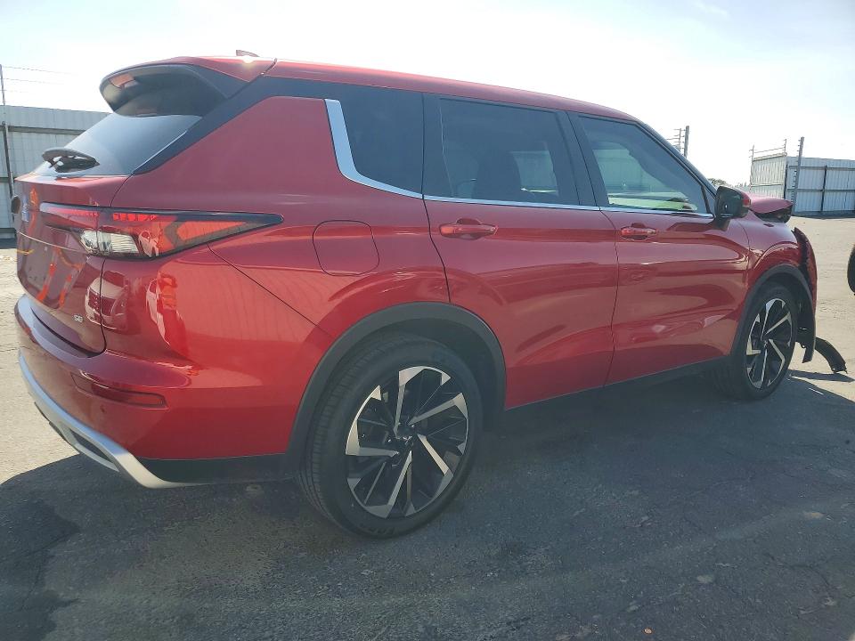 Продажа на аукционе авто 2022 Mitsubishi Outlander, vin: JA4J3UA80NZ028370, номер лота: 50276316