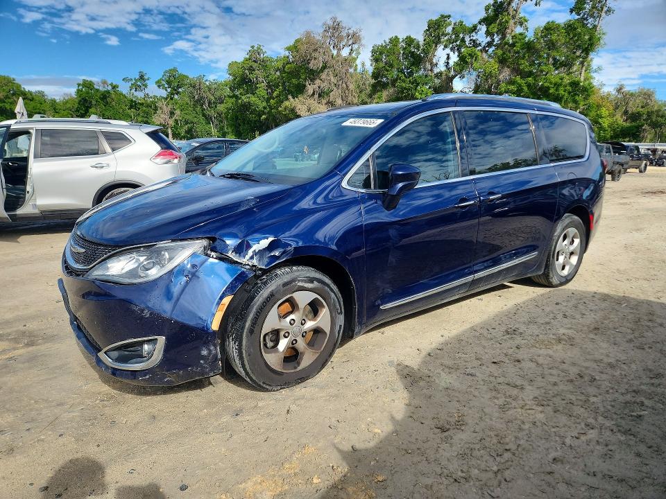 Продажа на аукционе авто 2017 Chrysler Pacifica, vin: 2C4RC1EG0HR564839, номер лота: 49379666