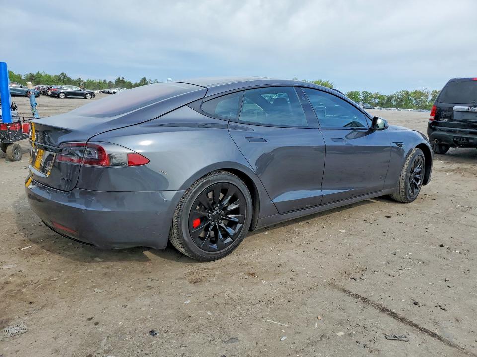 50547706 :رقم المزاد ، 5YJSA1E26JF283996 vin ، 2018 Tesla Model S مزاد بيع