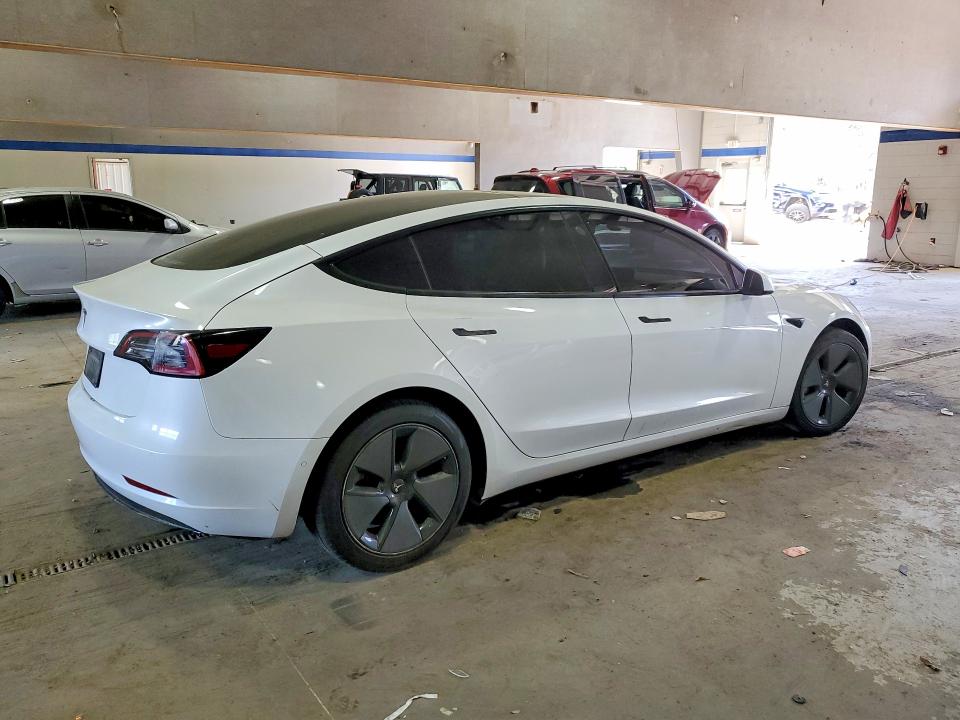 48515946 :رقم المزاد ، 5YJ3E1EA6MF092812 vin ، 2021 Tesla Model 3 مزاد بيع