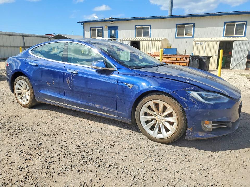 2018 Tesla Model S მანქანა იყიდება აუქციონზე, vin: 5YJSA1E29JF285709, აუქციონის ნომერი: 47976536