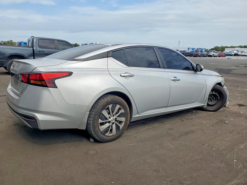 51876506 :رقم المزاد ، 1N4BL4BV9LC231780 vin ، 2020 Nissan Altima مزاد بيع