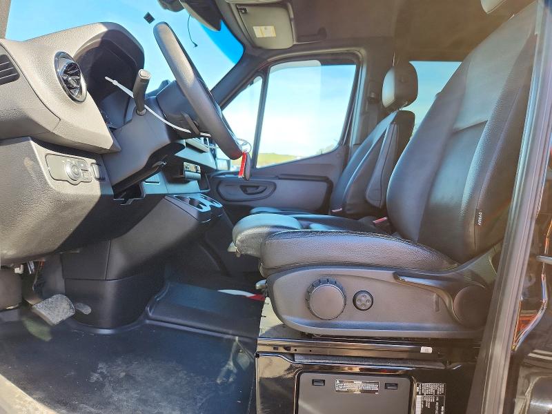 51451626 :رقم المزاد ، WDZPF0ED6KT012387 vin ، 2019 Mercedes-benz Sprinter مزاد بيع