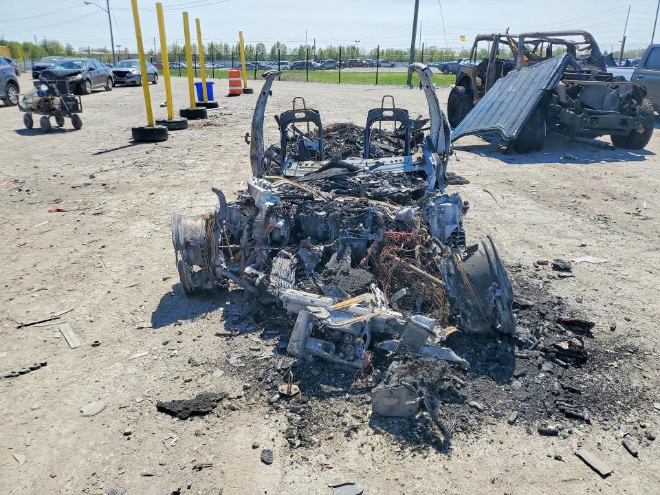 Продажа на аукционе авто 2023 Tesla Model S, vin: 5YJSA1E69PF525045, номер лота: 49135356