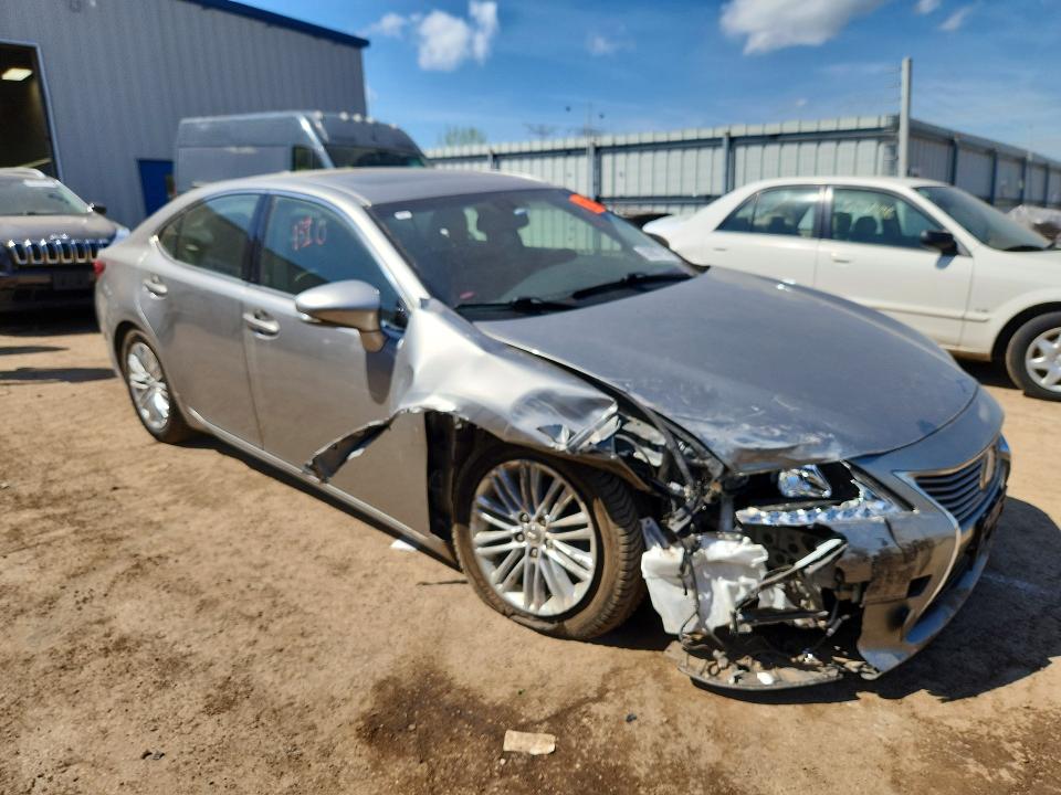 50907256 :رقم المزاد ، JTHBK1GG6F2202901 vin ، 2015 Lexus Es مزاد بيع