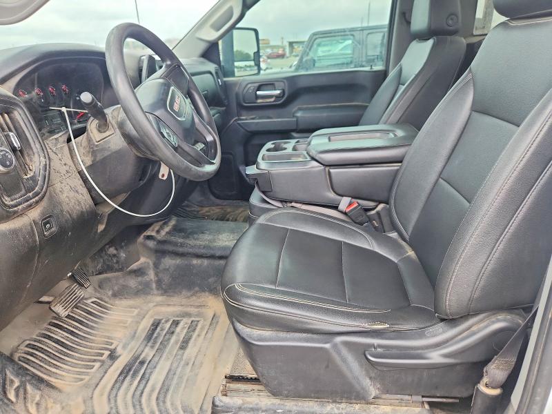 50488776 :رقم المزاد ، 1GT08LE75MF152617 vin ، 2021 Gmc Sierra مزاد بيع