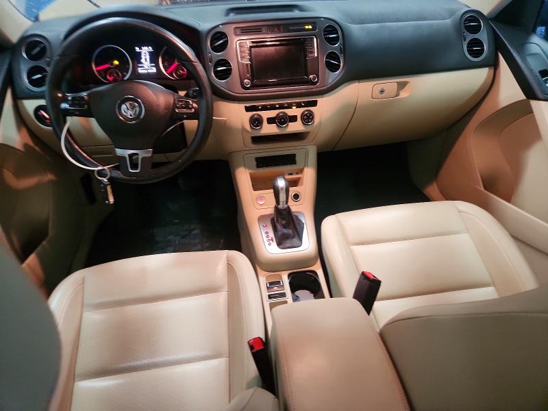 49838106 :رقم المزاد ، WVGRV7AX8HK025608 vin ، 2017 Volkswagen Tiguan مزاد بيع
