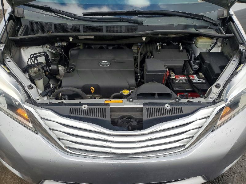 51820476 :رقم المزاد ، 5TDDK3DC1GS130717 vin ، 2016 Toyota Sienna مزاد بيع