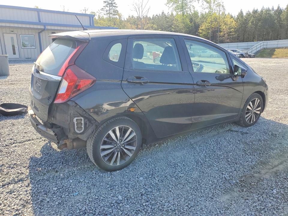 48584816 :رقم المزاد ، 3HGGK5H87FM700153 vin ، 2015 Honda Fit مزاد بيع