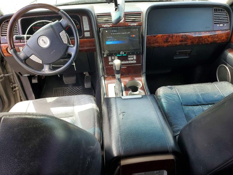 Продажа на аукционе авто 2003 Lincoln Navigator, vin: 5LMFU27R73LJ28505, номер лота: 51689426