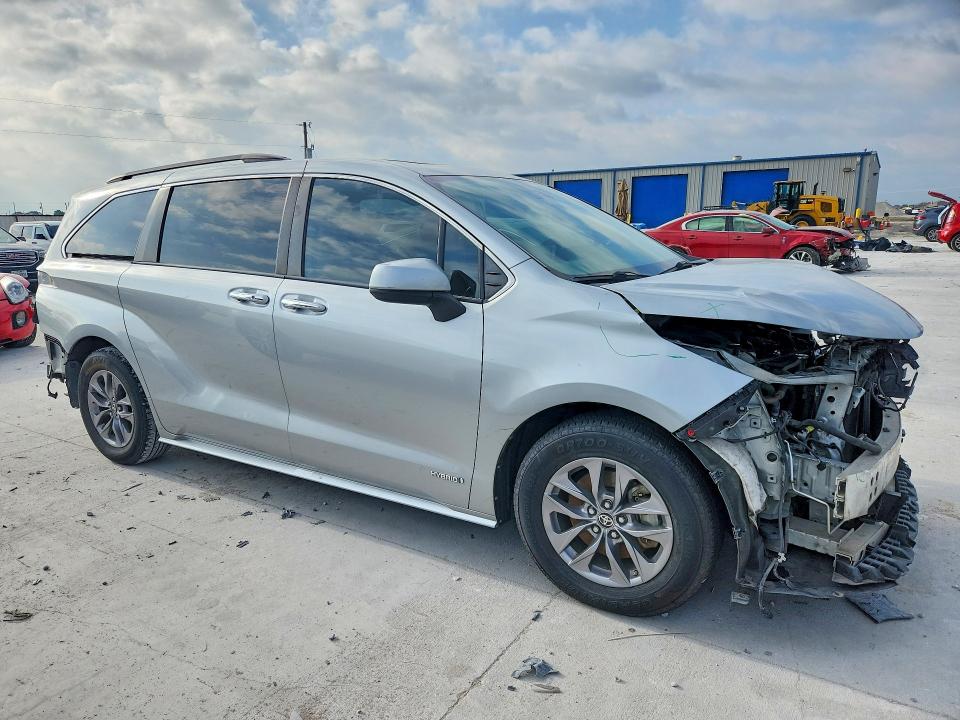 Aukcja sprzedaży 2021 Toyota Sienna, vin: 5TDJRKEC3MS033943, numer aukcji: 50958346