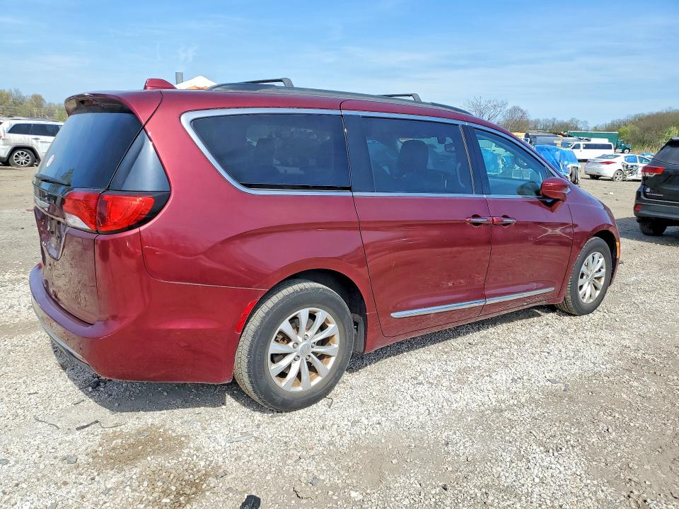 49010186 :رقم المزاد ، 2C4RC1BG1HR654411 vin ، 2017 Chrysler Pacifica مزاد بيع