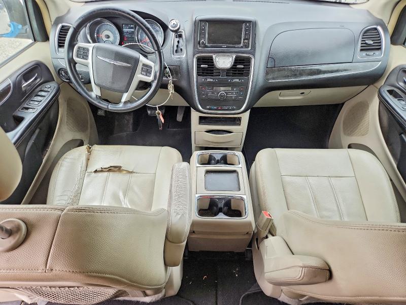 2015 Chrysler Town & Country მანქანა იყიდება აუქციონზე, vin: 2C4RC1BG7FR717752, აუქციონის ნომერი: 48354816
