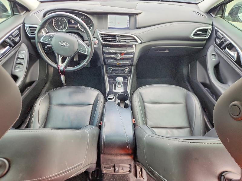48270316 :رقم المزاد ، SJKCH5CP1JA044996 vin ، 2018 Infiniti Qx30 مزاد بيع