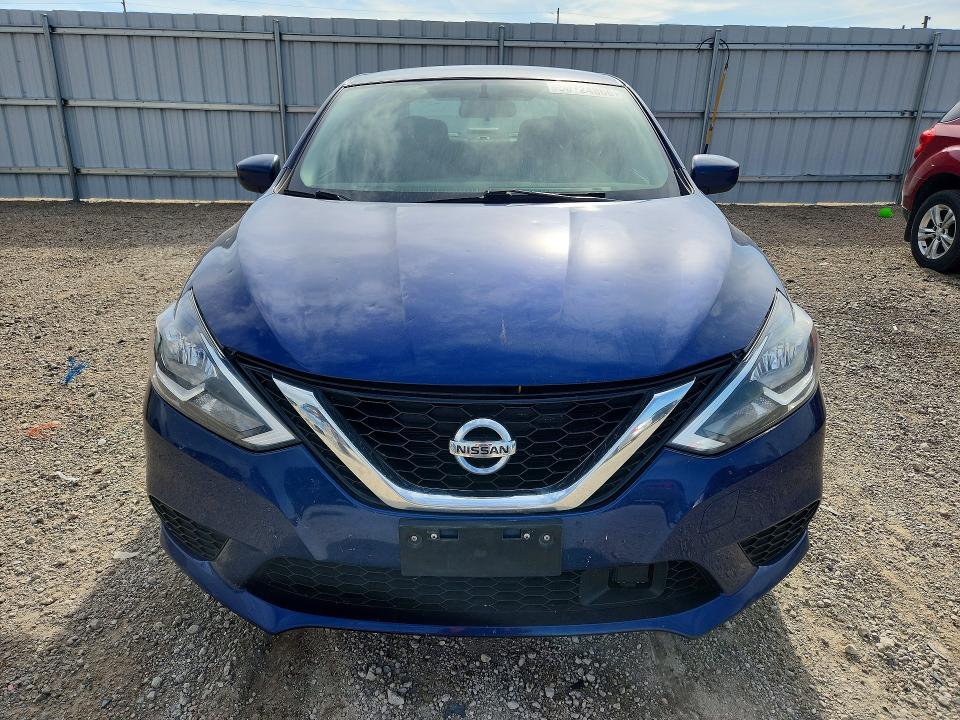 50724866 :رقم المزاد ، 3N1AB7AP4JY271981 vin ، 2018 Nissan Sentra مزاد بيع