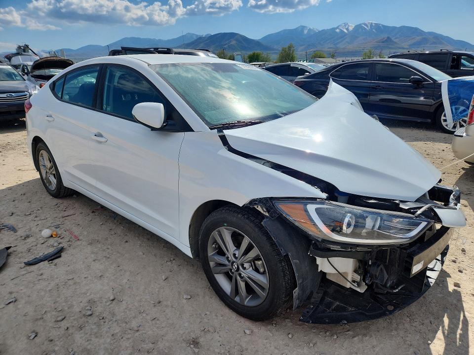 Продажа на аукционе авто 2018 Hyundai Elantra, vin: 5NPD84LF4JH221154, номер лота: 51990266
