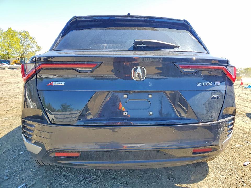 2024 Acura Zdx მანქანა იყიდება აუქციონზე, vin: 4W5KHNRL1RZ501194, აუქციონის ნომერი: 50556136