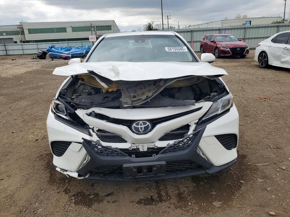 50196566 :رقم المزاد ، JTNB11HKXJ3007289 vin ، 2018 Toyota Camry مزاد بيع