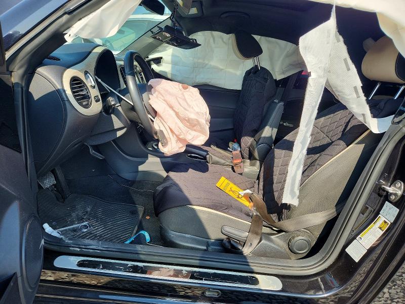 50297856 :رقم المزاد ، 3VWFD7AT1JM706003 vin ، 2018 Volkswagen Beetle مزاد بيع