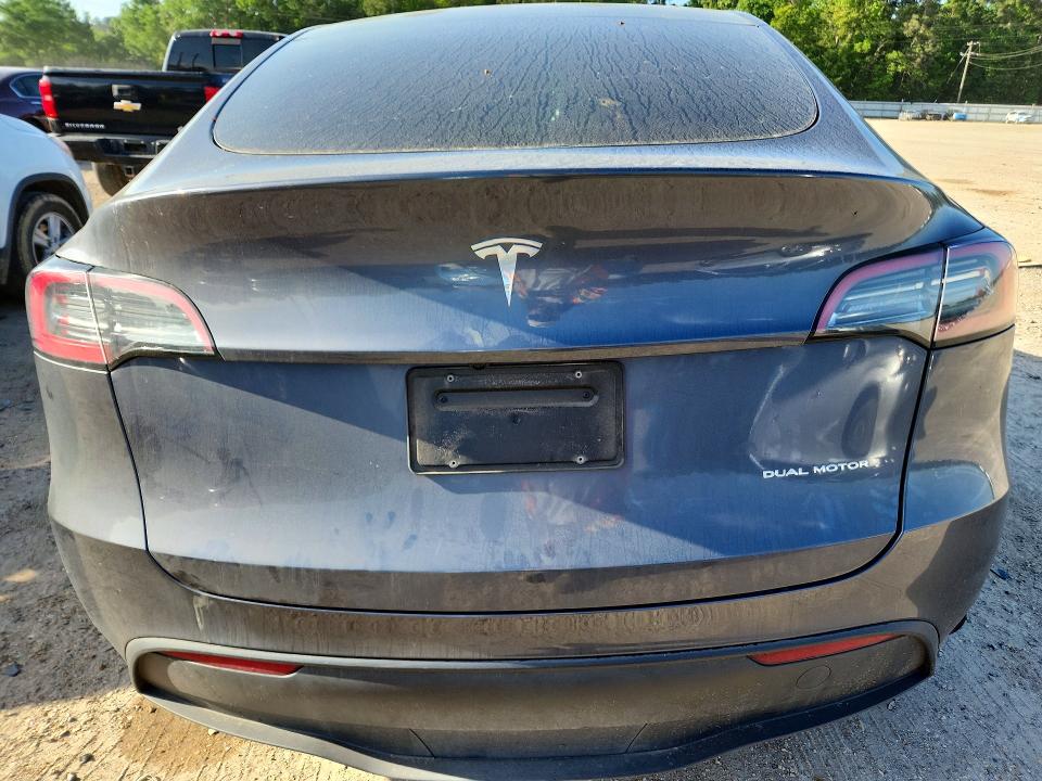 49328606 :رقم المزاد ، 7SAYGDEE0PF881677 vin ، 2023 Tesla Model Y مزاد بيع