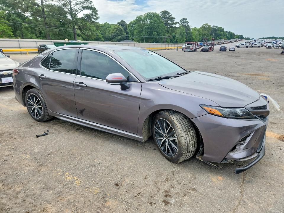 Продажа на аукционе авто 2021 Toyota Camry, vin: 4T1T11AK2MU513258, номер лота: 50792036